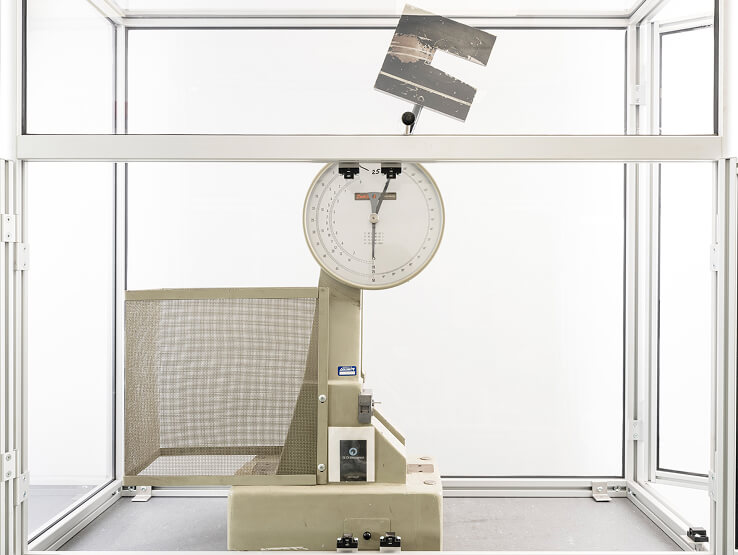 Charpy pendulum for wear testing