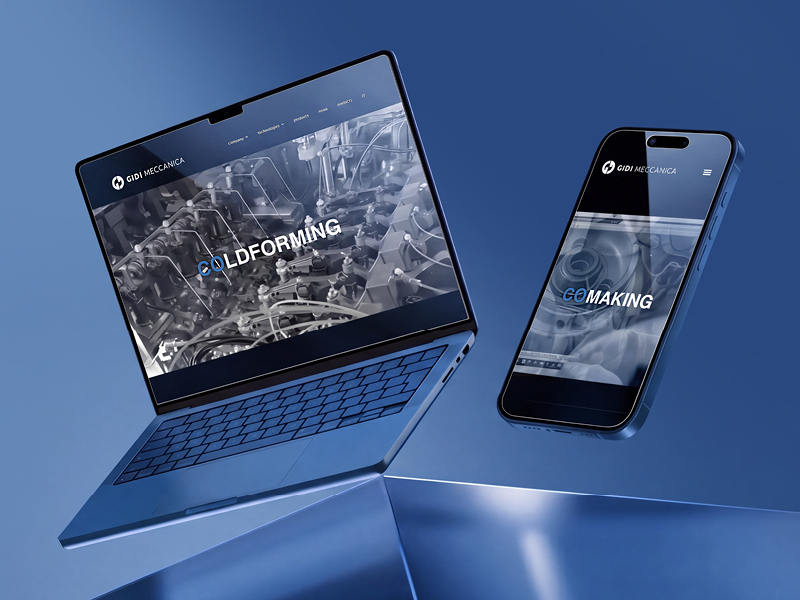 Mockup che mostra un sito web sullo schermo di un computer e di uno smartphone